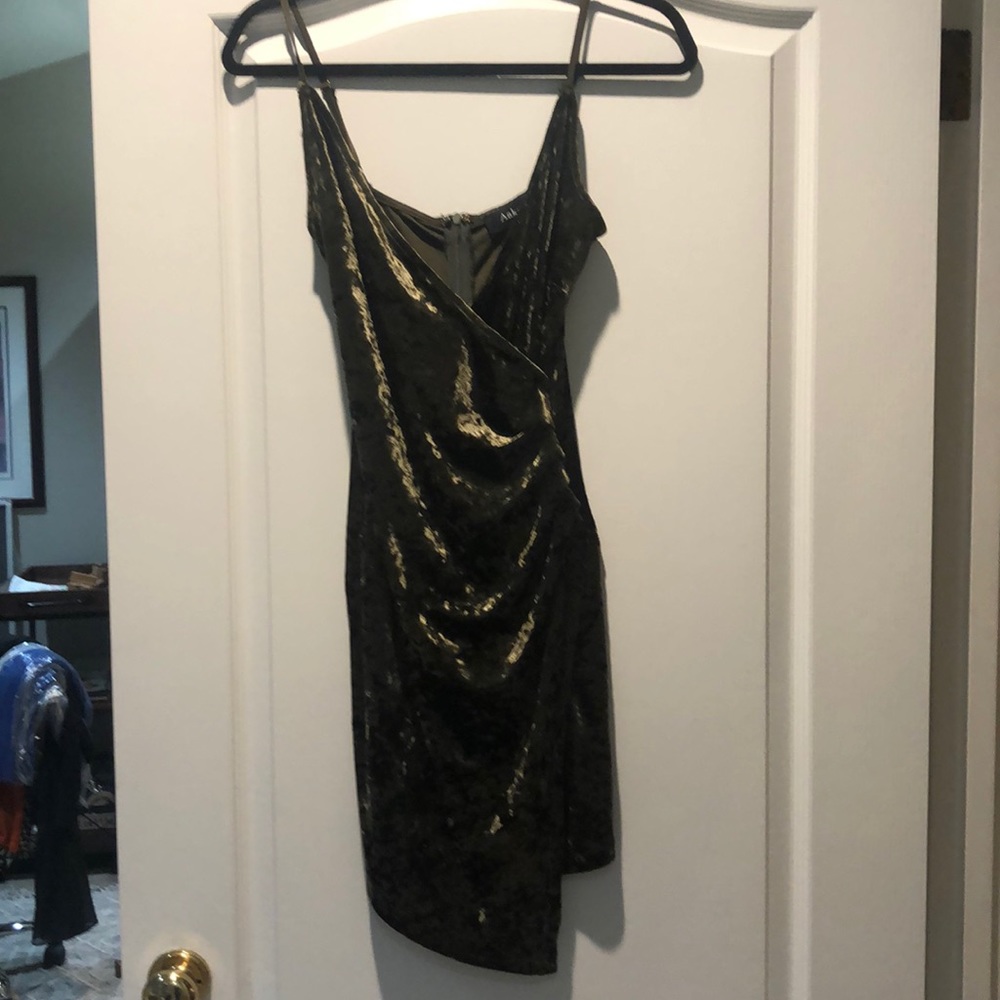 [TAKING OFFERS] Velvet Slip Dress (worn once)